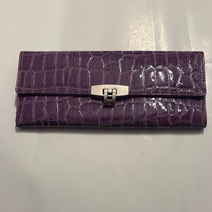 Vintage Glossy Lavender Croc Embossed Wallet